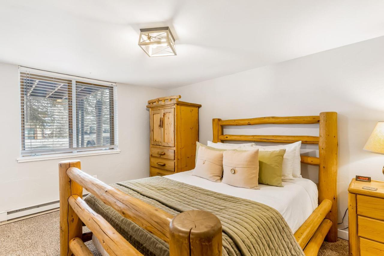A Scent Of Pine Apartment Steamboat Springs Bagian luar foto